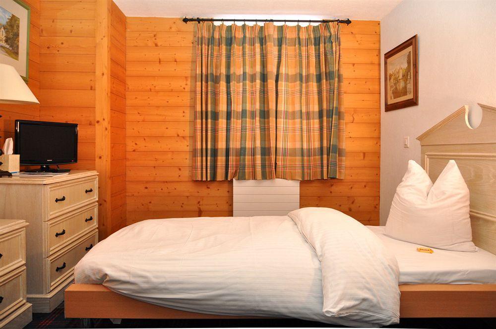 Hotel De La Paix Champéry Buitenkant foto