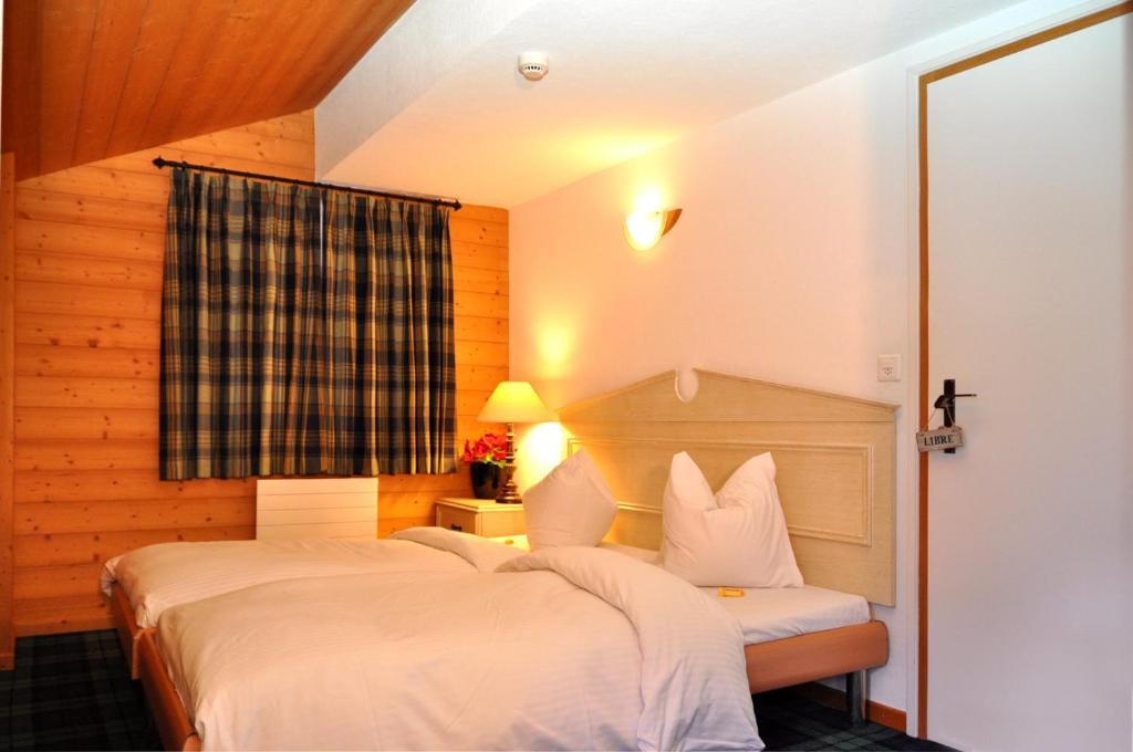 Hotel De La Paix Champéry Kamer foto