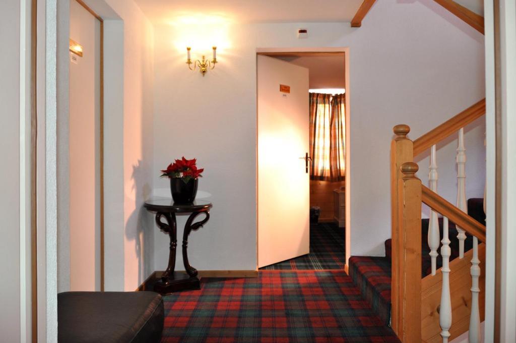 Hotel De La Paix Champéry Buitenkant foto