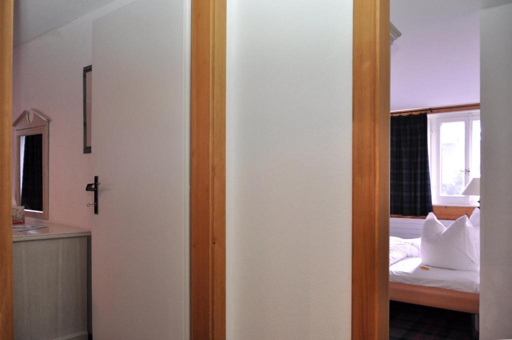 Hotel De La Paix Champéry Kamer foto