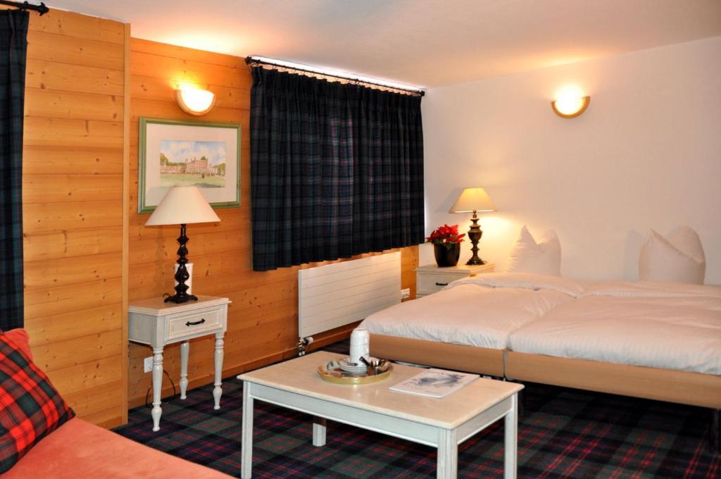 Hotel De La Paix Champéry Kamer foto